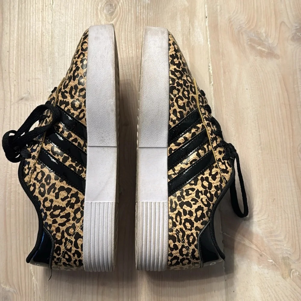 Adidas leopards shoes - Picture 4 of 8